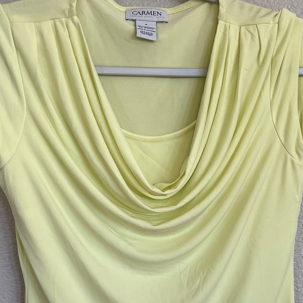 Carmen Marc Valvo Light Yellow Drape Neck Blouse - Picture 4 of 4